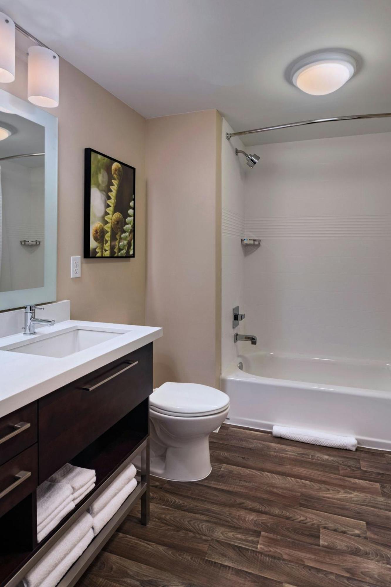 Towneplace Suites By Marriott Tacoma Lakewood Eksteriør billede