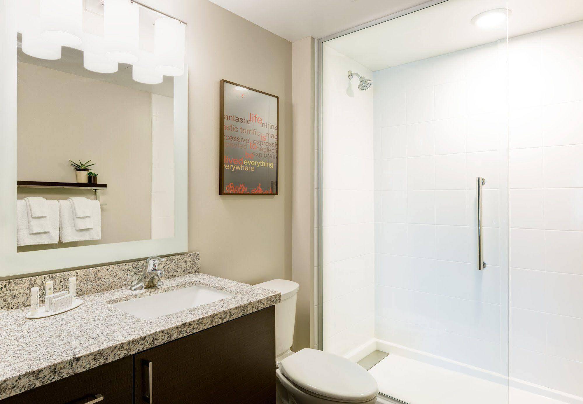 Towneplace Suites By Marriott Tacoma Lakewood Eksteriør billede