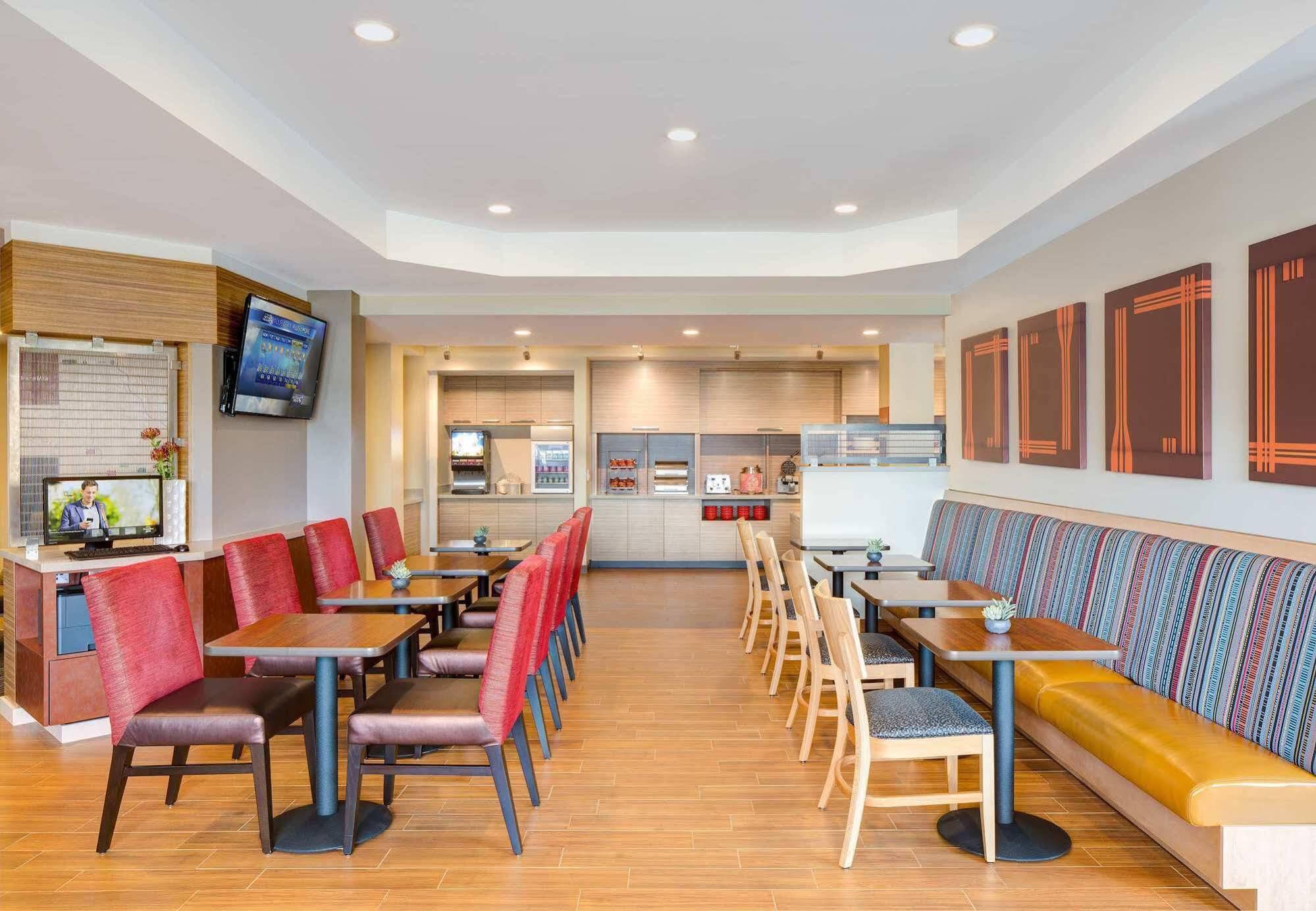 Towneplace Suites By Marriott Tacoma Lakewood Eksteriør billede